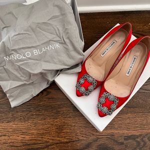 Manolo Blahnik heels size 35.